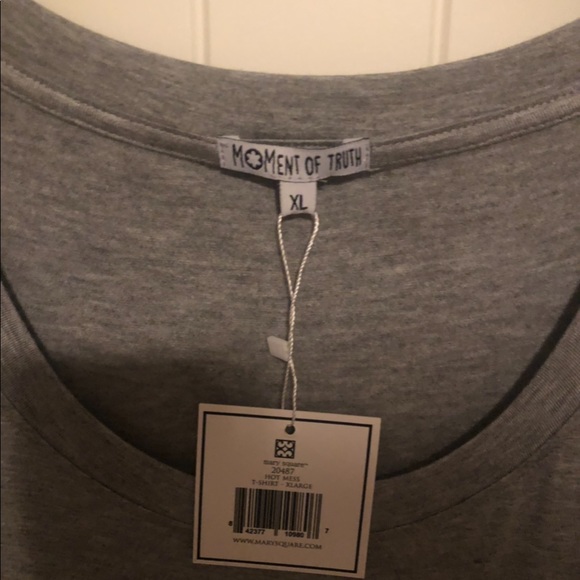 Graphic t - Picture 3 of 3